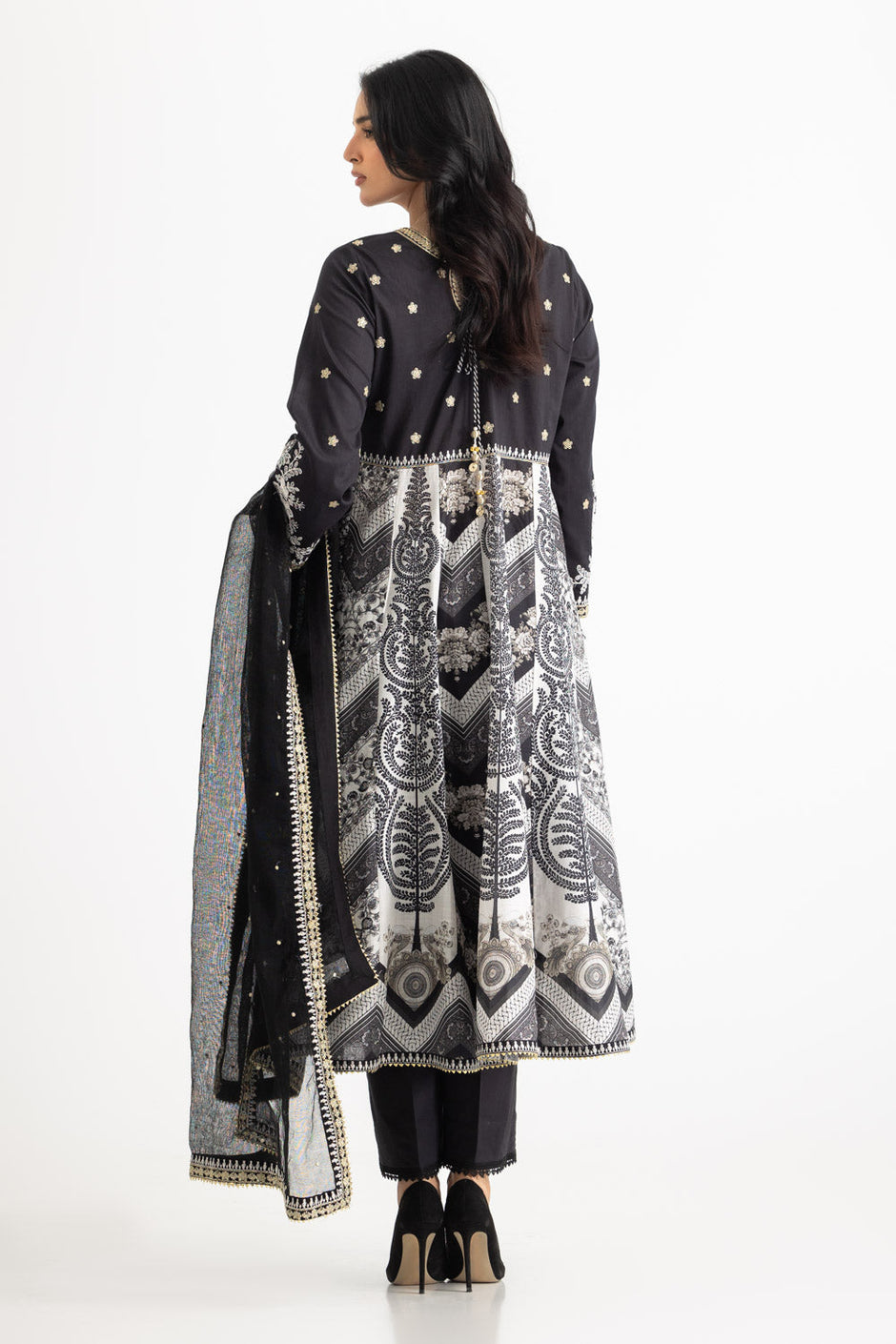 3PC Cross Hatch Printed Suit With Embroidered