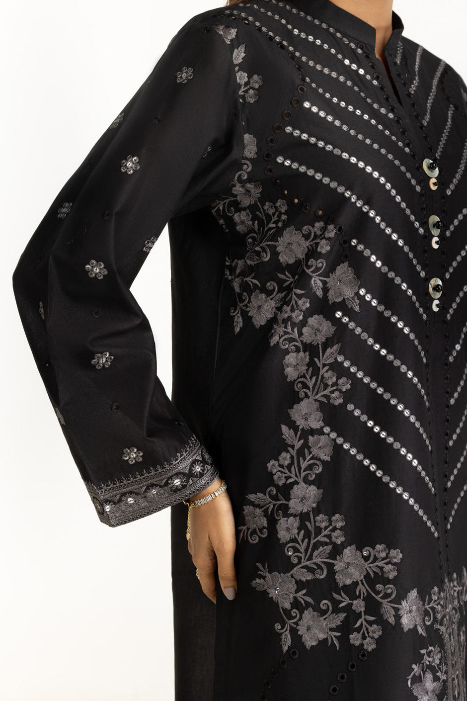 3PC Lawn Embroidered Suit