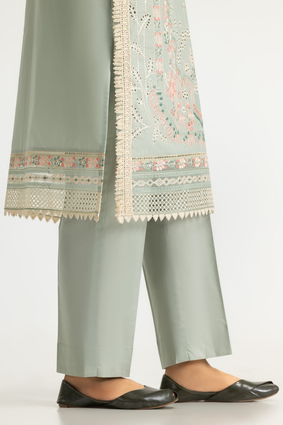 3PC Lawn Embroidered Suit With Chiffon Printed Dupatta