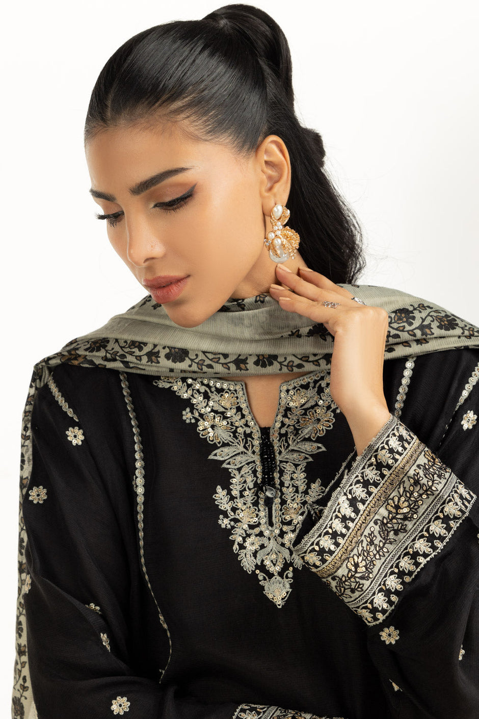 3PC Rawsilk Embroidered Suit