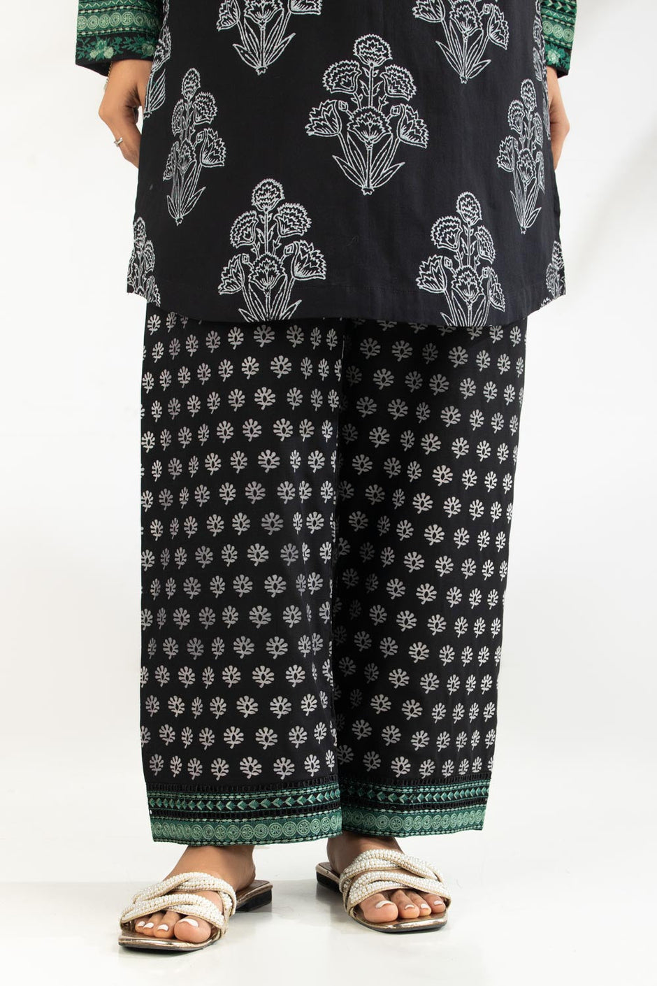 Cambric Block printed Co-Ord Set With Embroidered