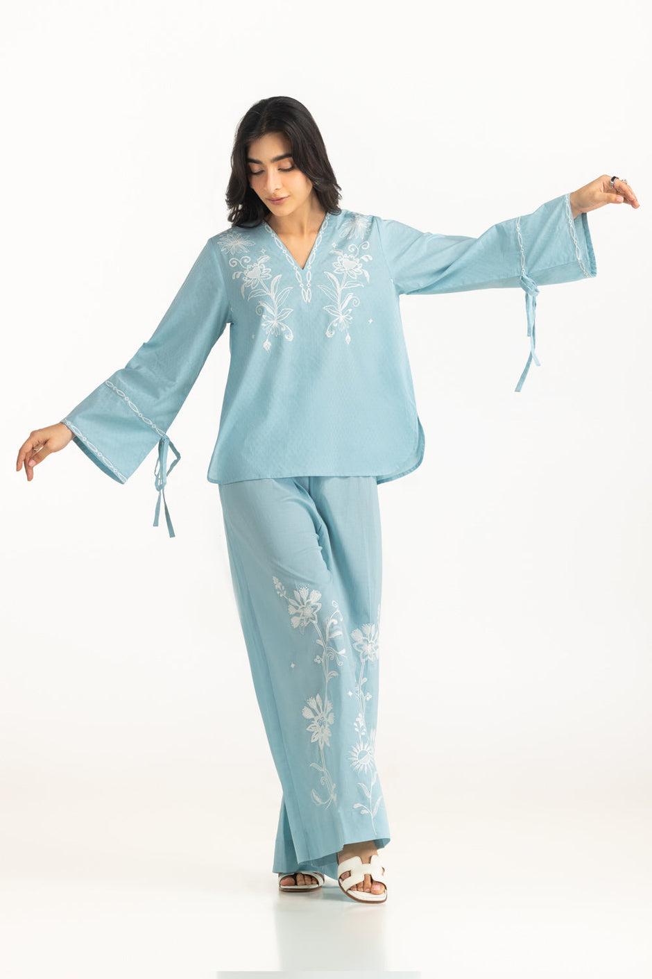 Dobby Embroidered Shirt And Trouser
