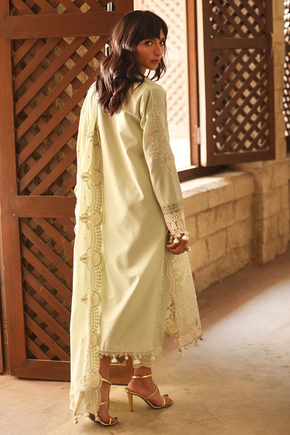 3 Piece Embroidered Lawn Suit with Organza Borders and Embroidered Denting Lawn Dupatta