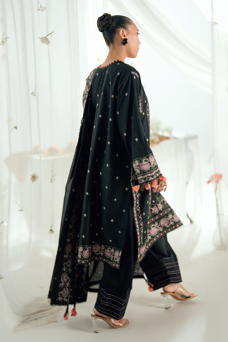3 Piece Embroidered Lawn Suit with Embroidered Denting Dupatta
