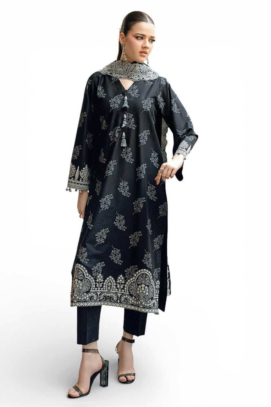 3 Piece Embroidered Lawn Suit