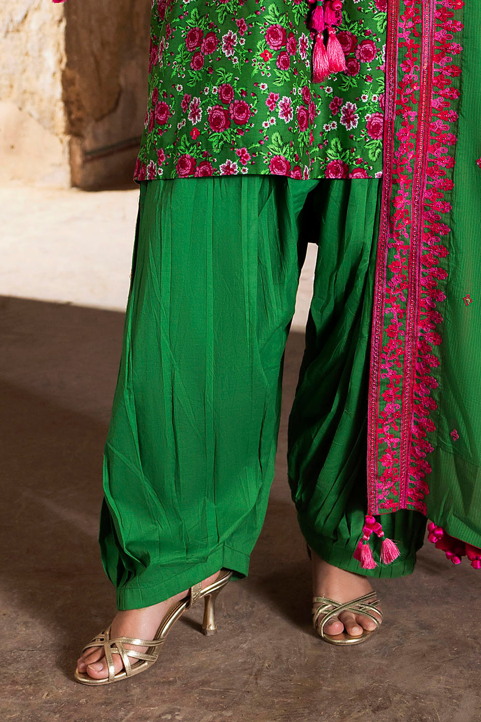 3 Piece Embroidered Printed Lawn Suit with Embroidered Denting Dupatta