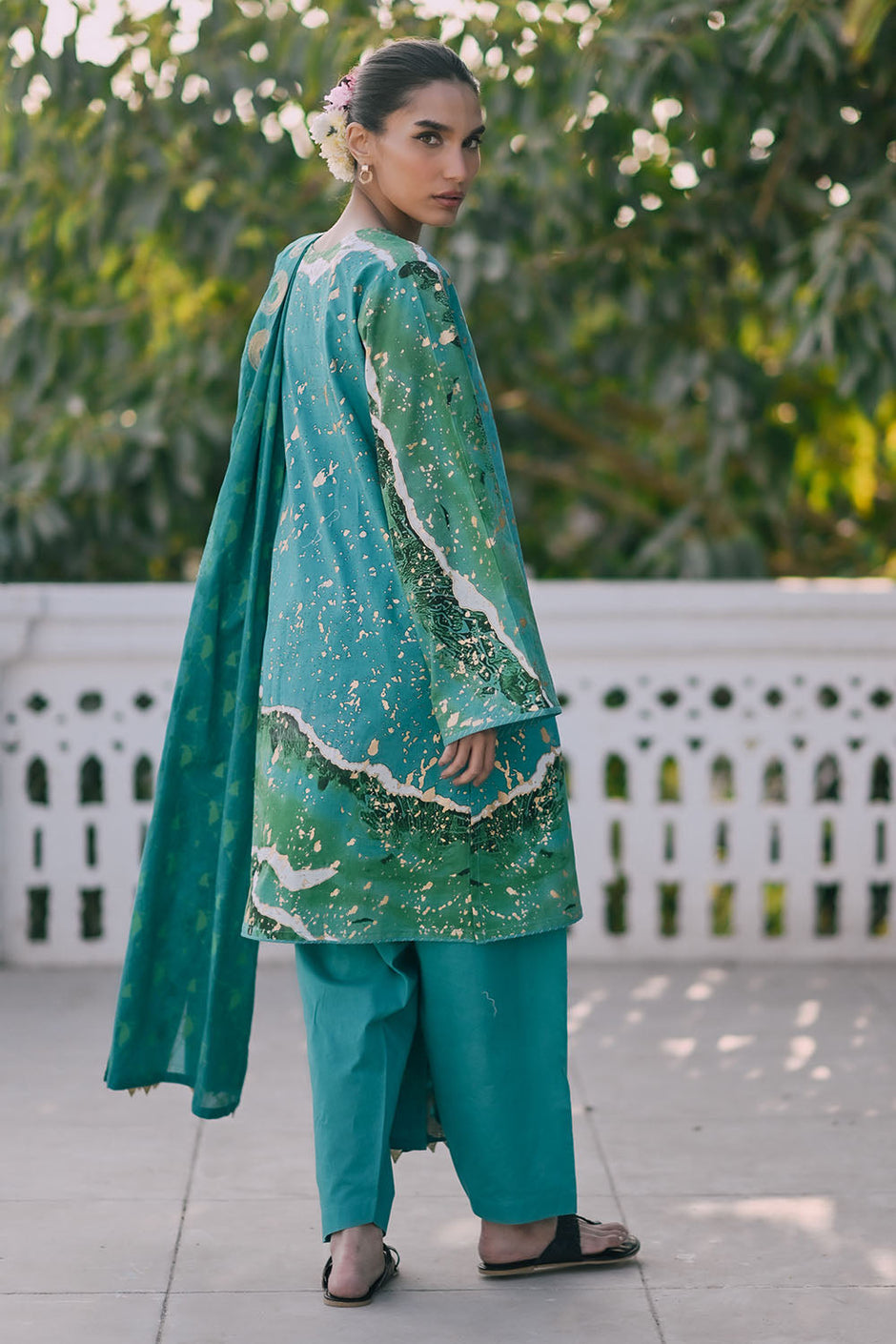 3 Piece Gold Printed Lawn Suit with Embroidered Lacquer Printed Dupatta