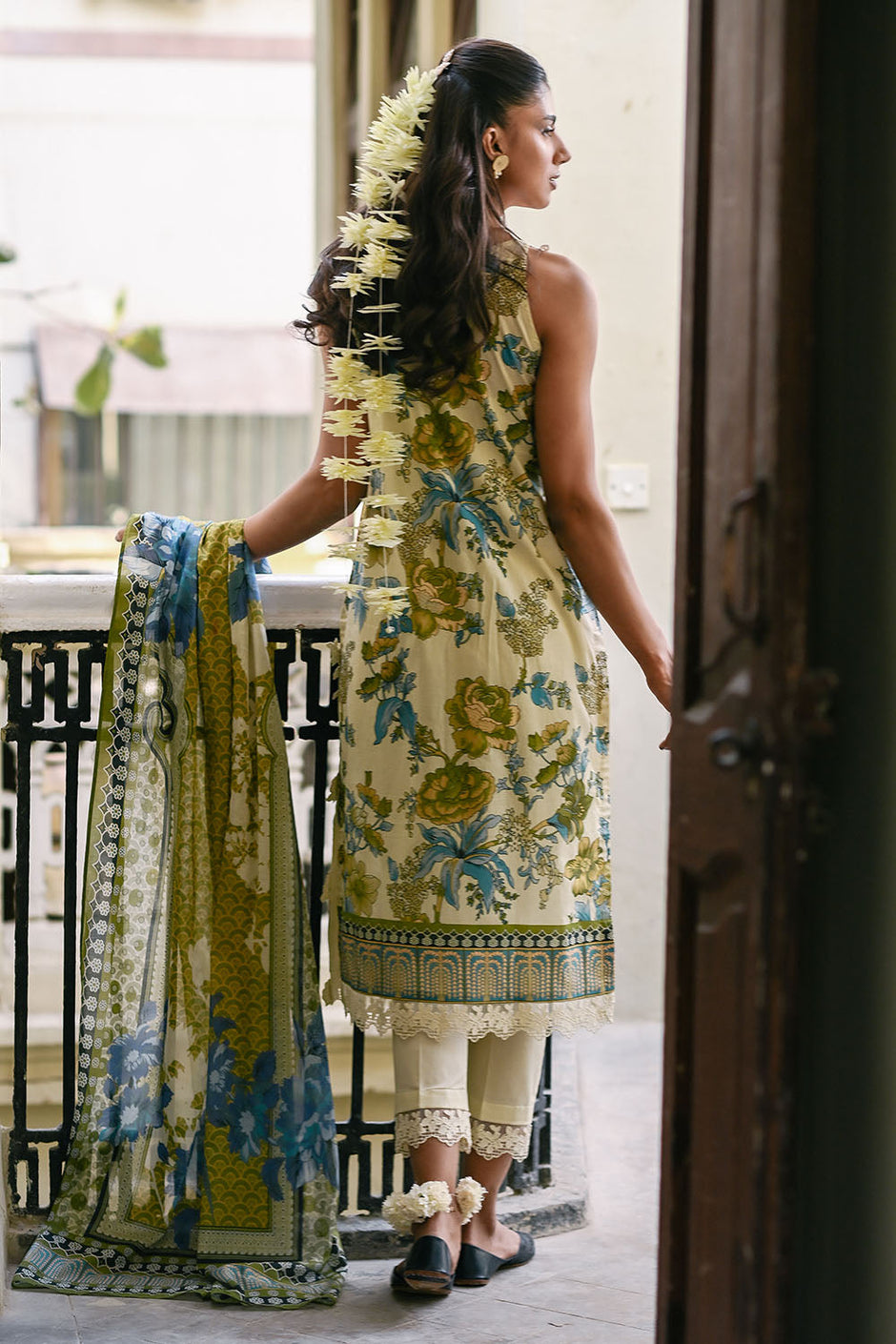3 Piece Embroidered Printed Lawn Suit with Neckline