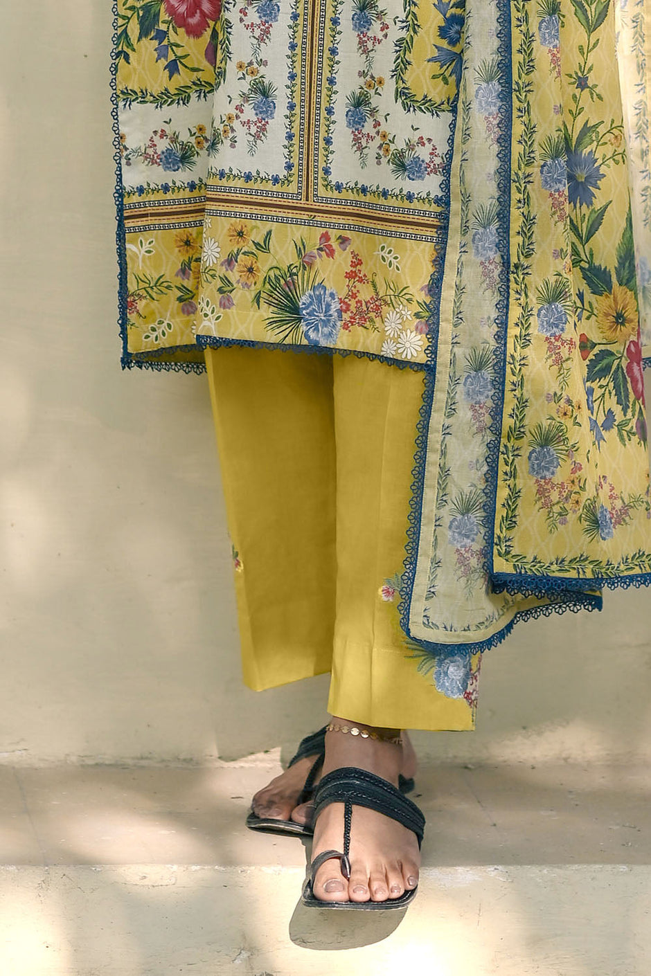 3 Piece Printed Lawn Suit with Embroidered Lace and Bunches