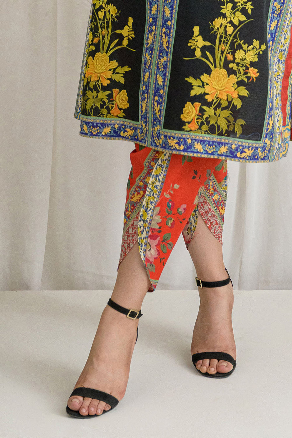 3 Piece Printed Dobby Suit with Printed Lawn Dupatta and Dyed Trouser