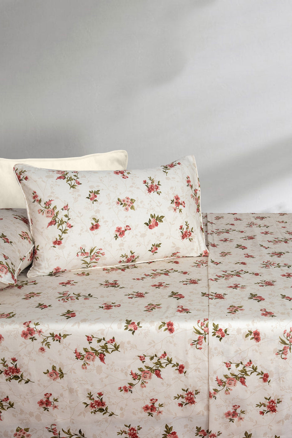 Sada Bahar T-200 Cotton Rich Bed Sheet Set