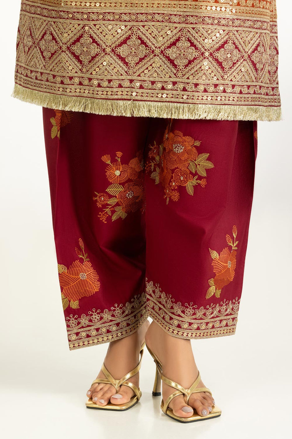 3PC Lawn Embroidered Suit