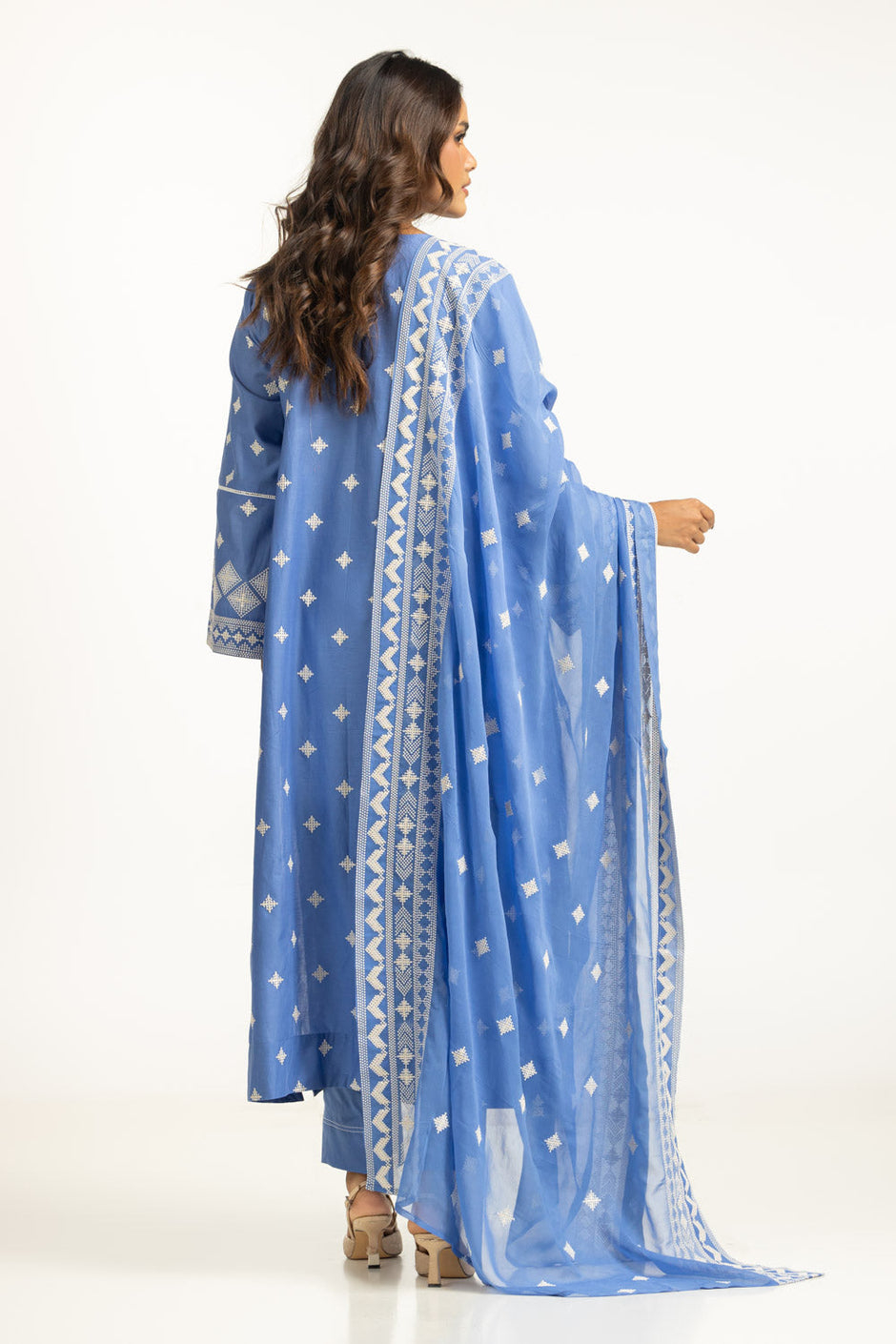 3PC Lawn Embroidered Suit