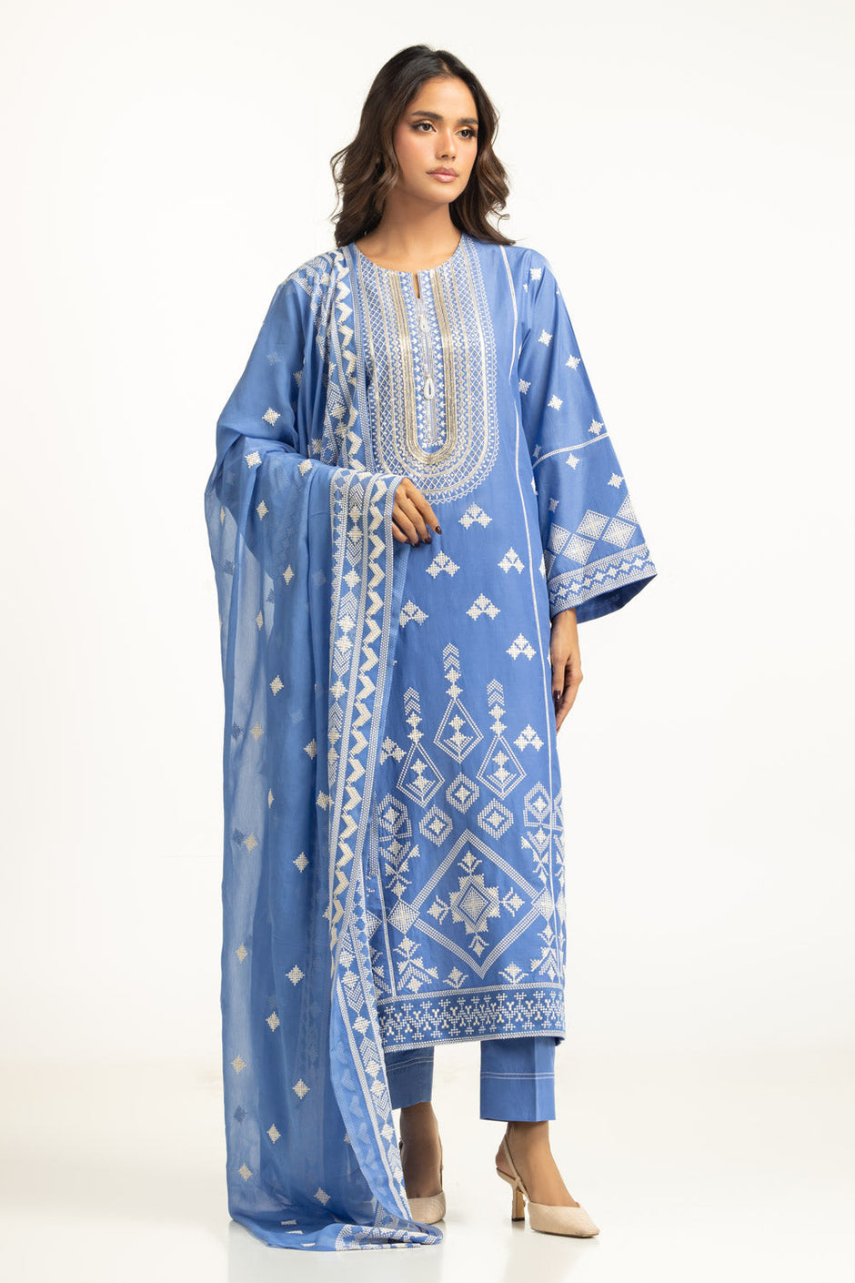 3PC Lawn Embroidered Suit