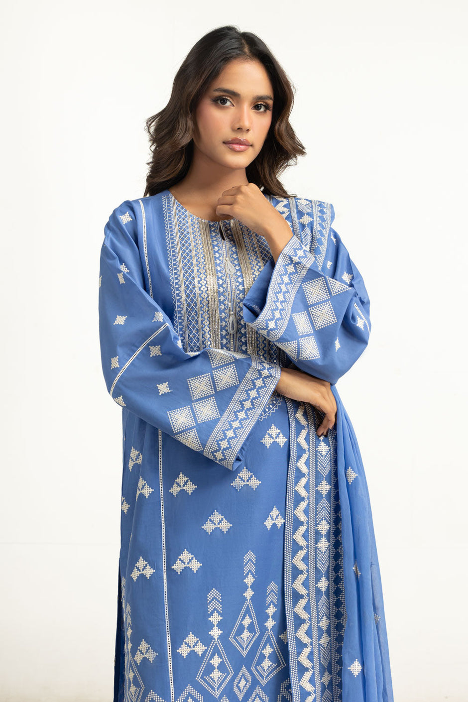 3PC Lawn Embroidered Suit