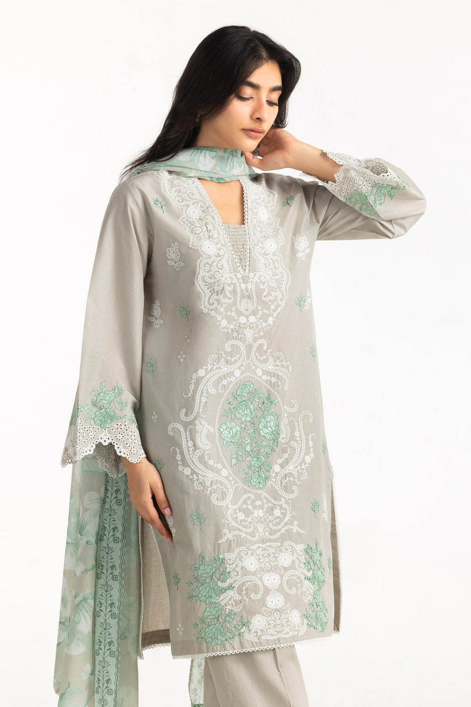3PC Lawn Embroidered Suit