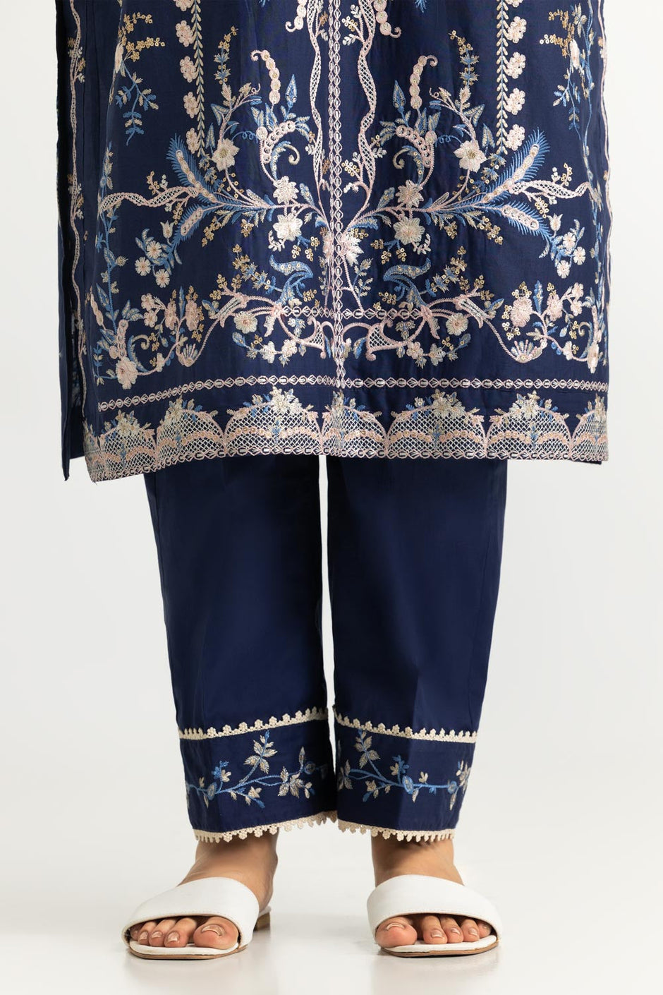 3PC Lawn Embroidered Suit With Printed Silk Dupatta