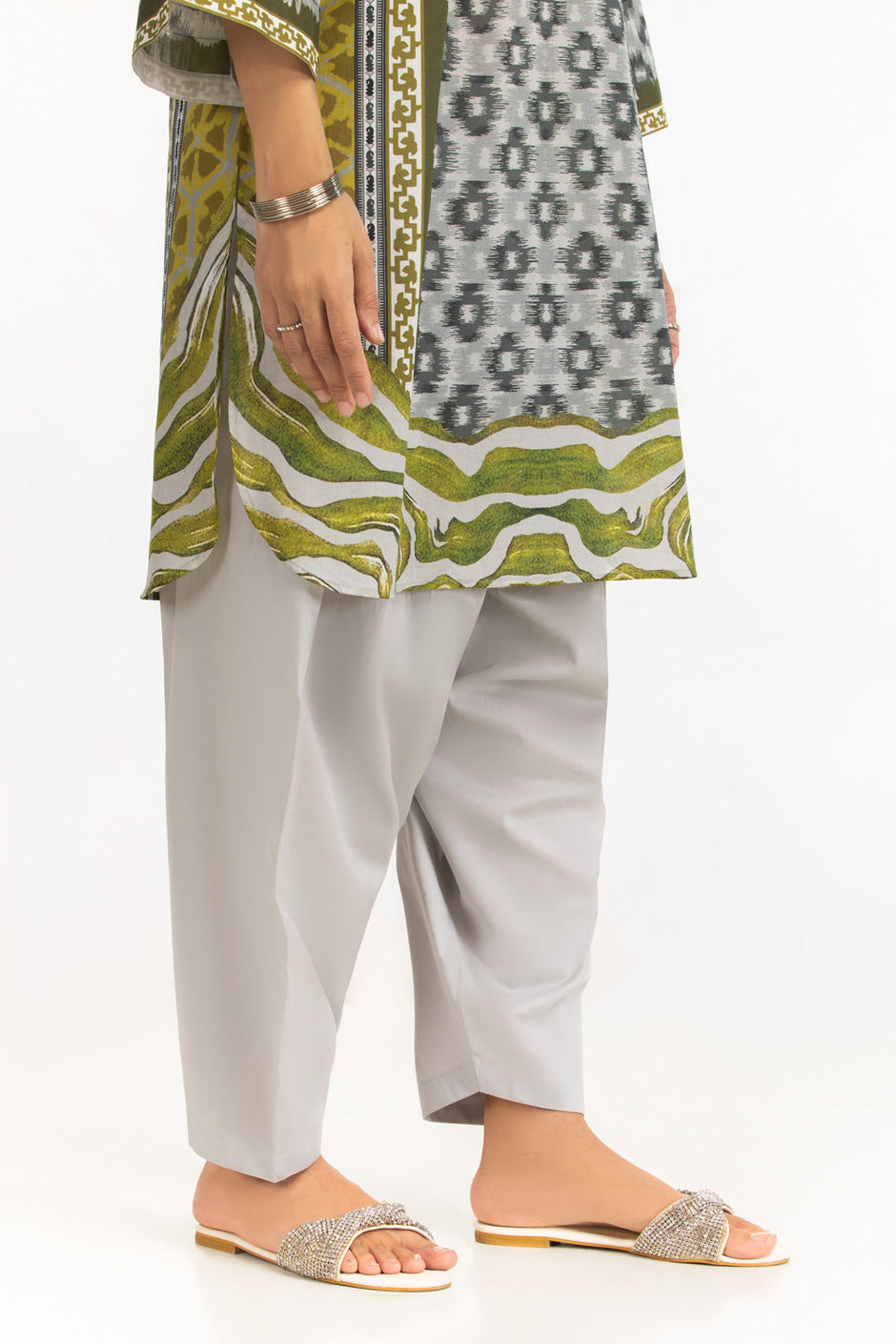3PC Lawn Printed Suit With Embroidered