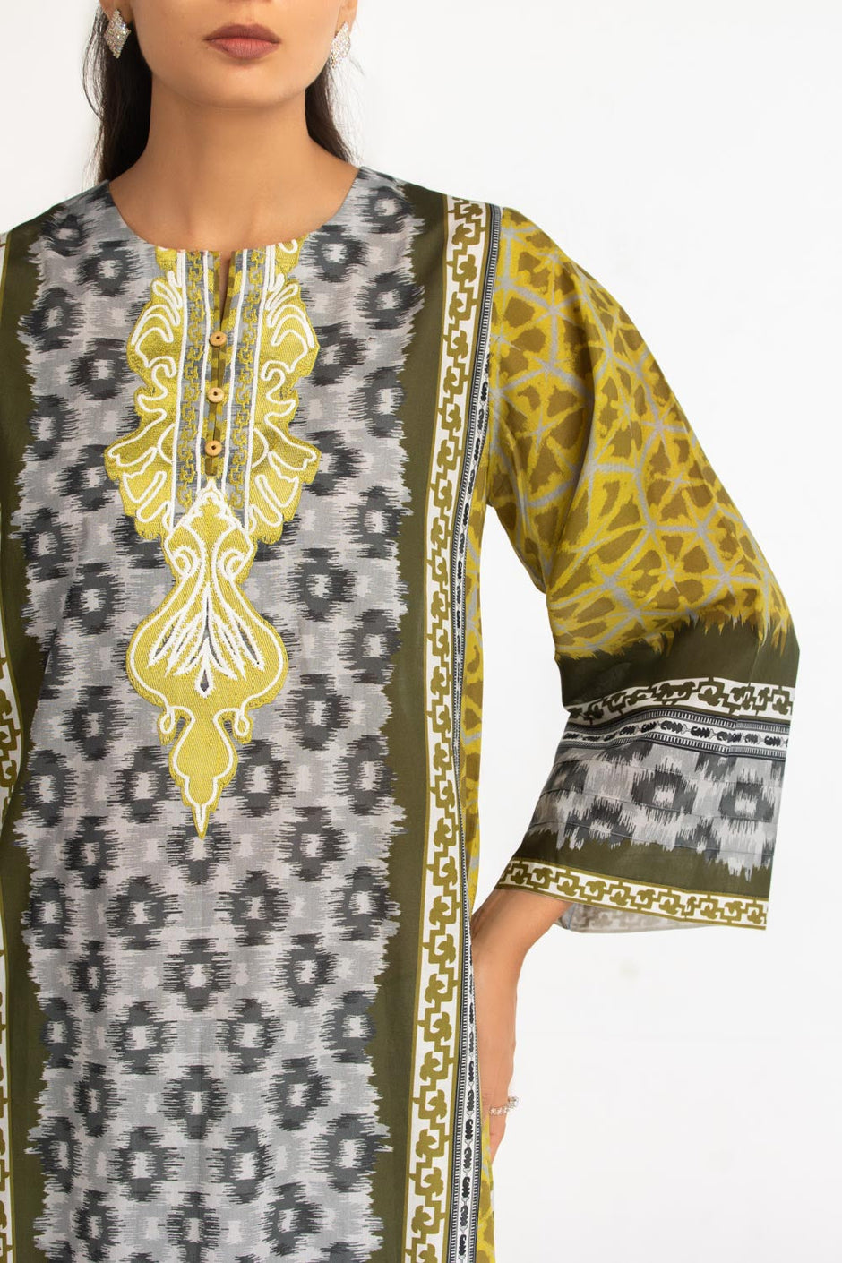 3PC Lawn Printed Suit With Embroidered