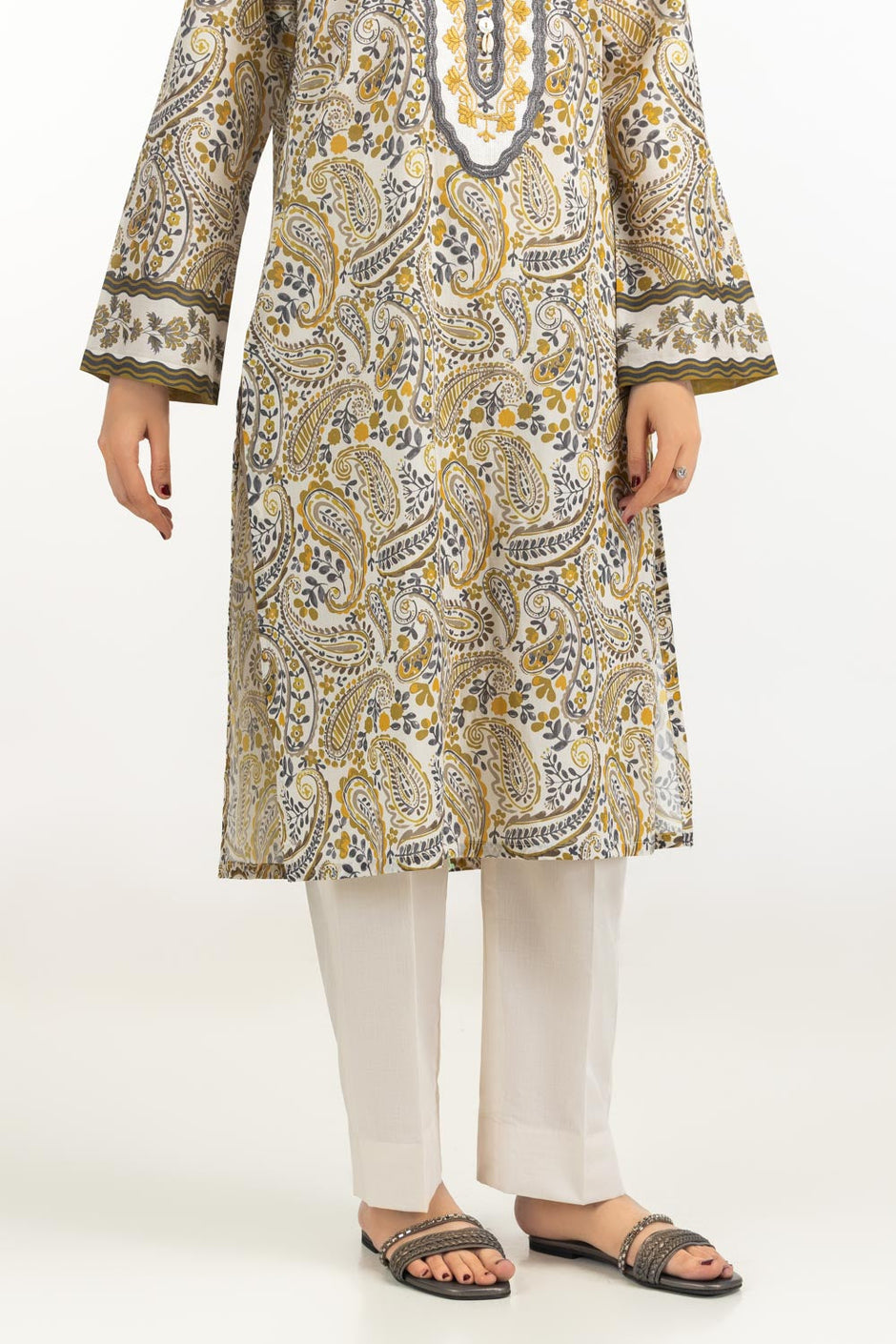 3PC Lawn Printed Suit With Embroidered