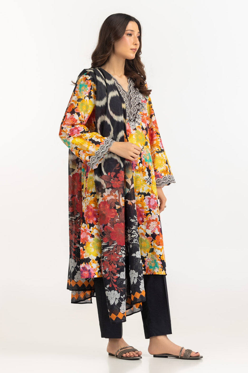 3PC Lawn Printed Suit With Embroidered