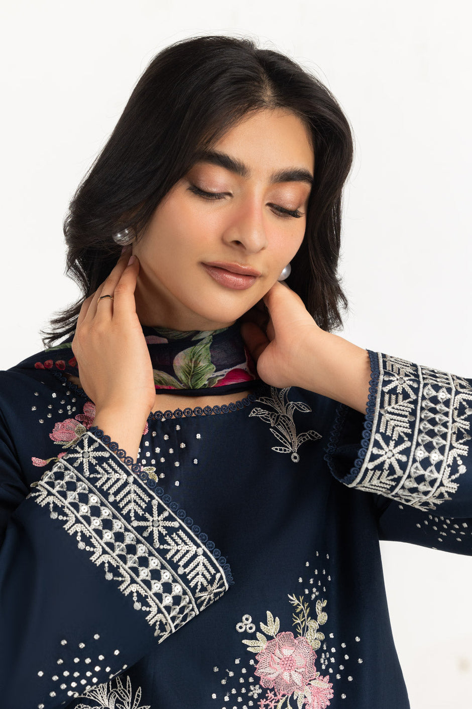 3PC Lawn Printed Suit With Embroidered