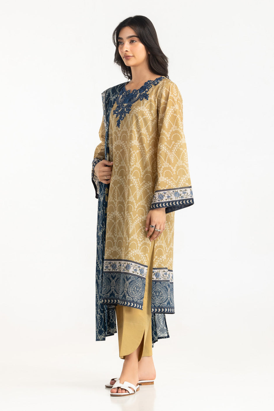 3PC Lawn Printed With Embroidered Suit