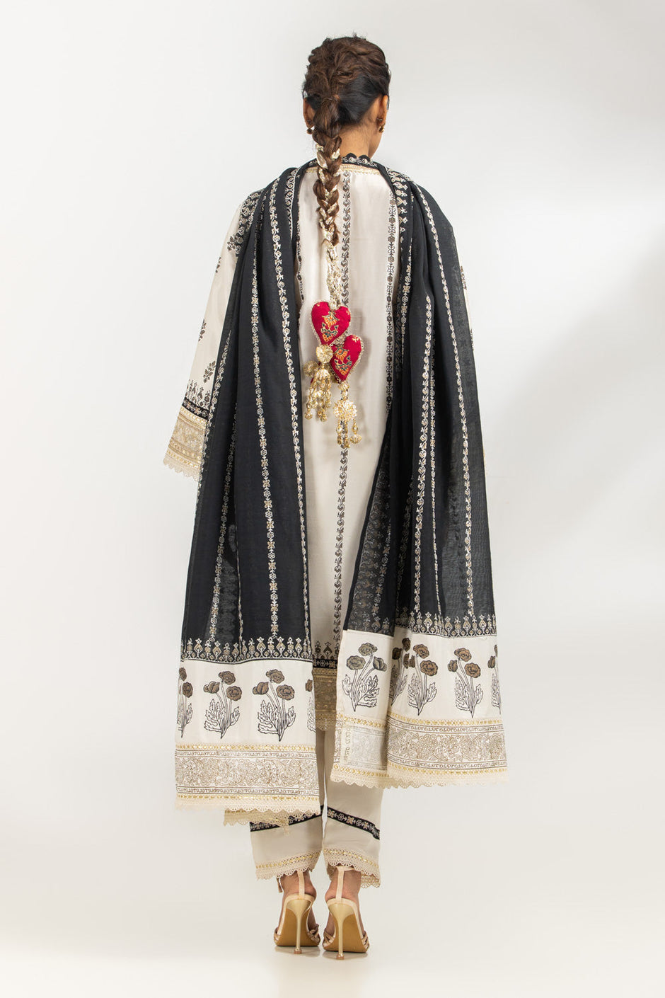 3PC Viscose Rawsilk Embroidered Suit