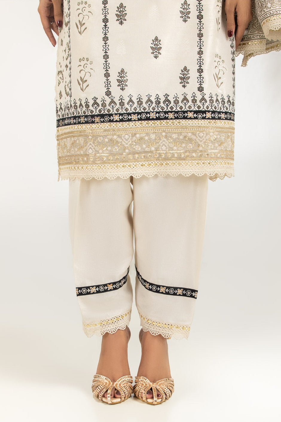 3PC Viscose Rawsilk Embroidered Suit