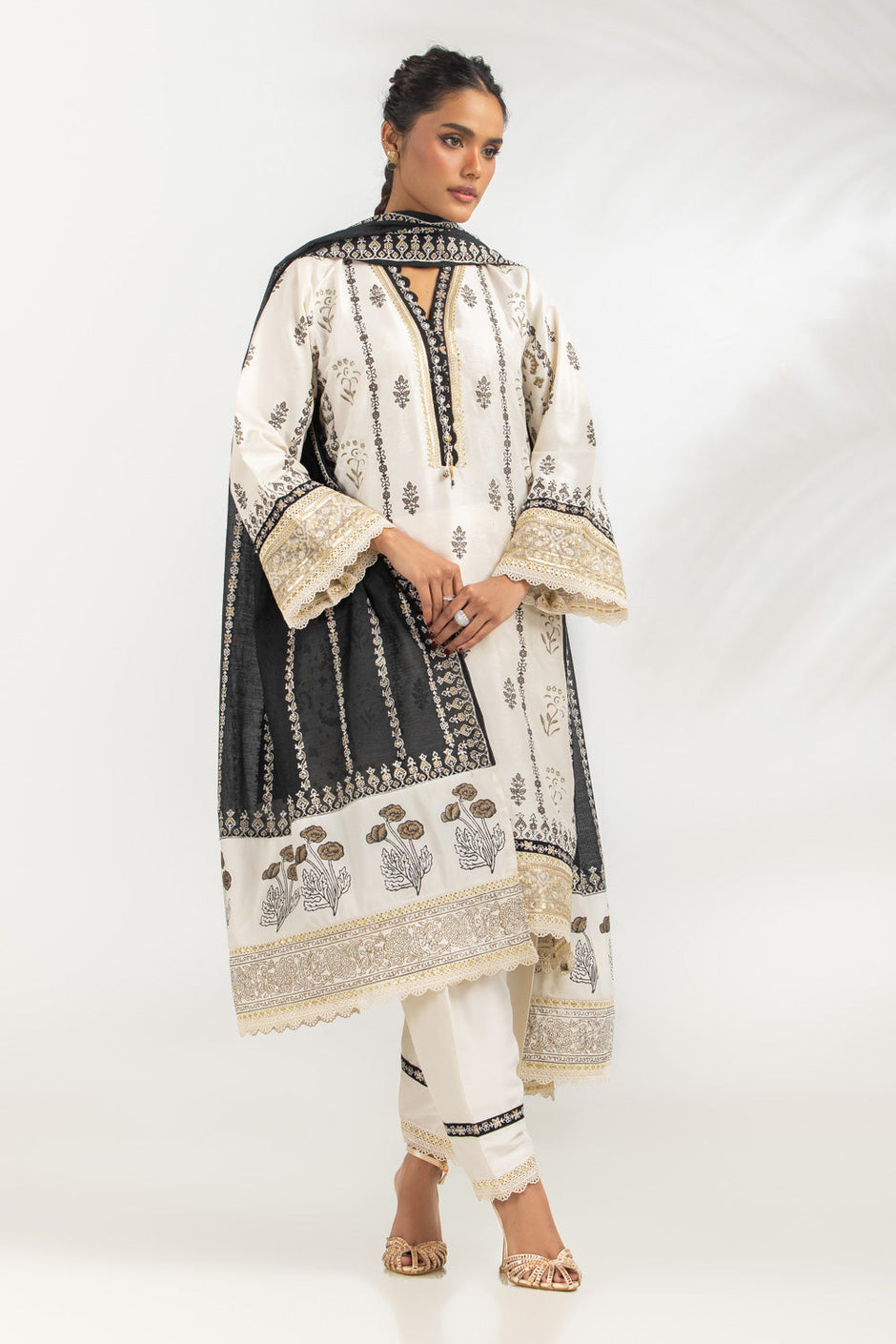 3PC Viscose Rawsilk Embroidered Suit