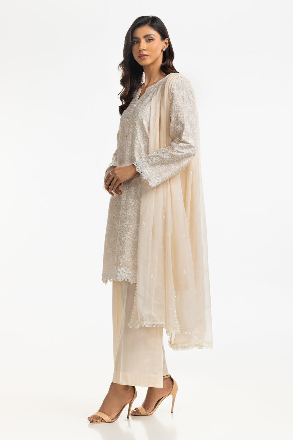 3PC Lawn Embroidered Suit IUSTKSD-570