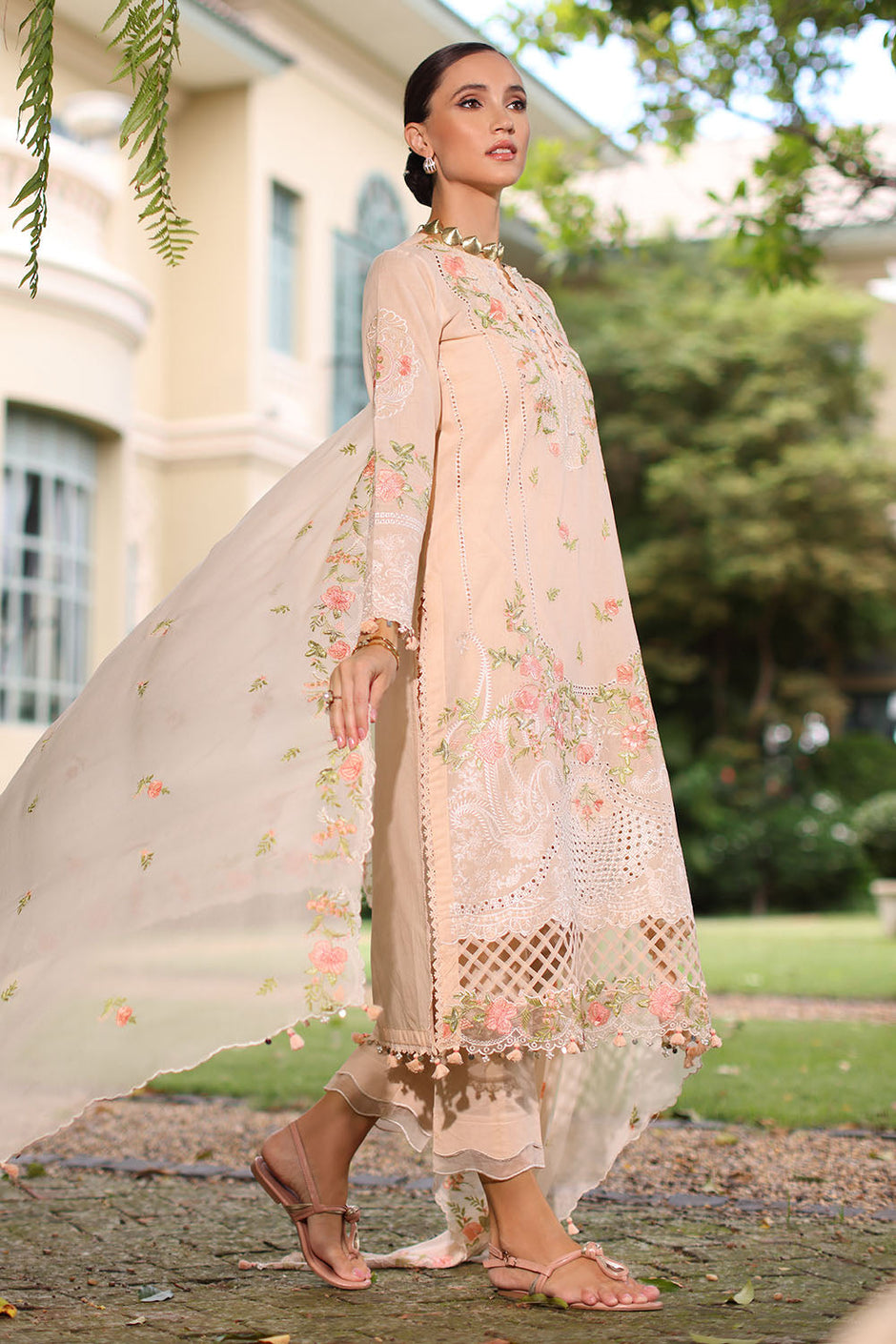 3 Piece Embroidered Lawn Suit with Chiffon Dupatta