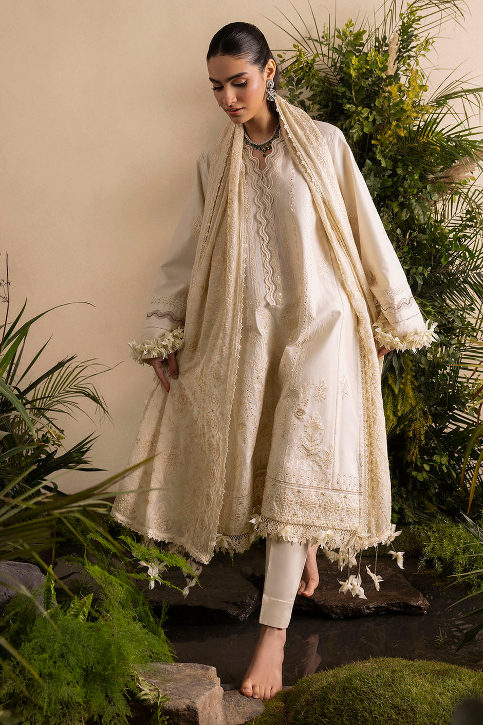 3 Piece Embroidered Lawn Suit with Embroidered Chiffon Dupatta