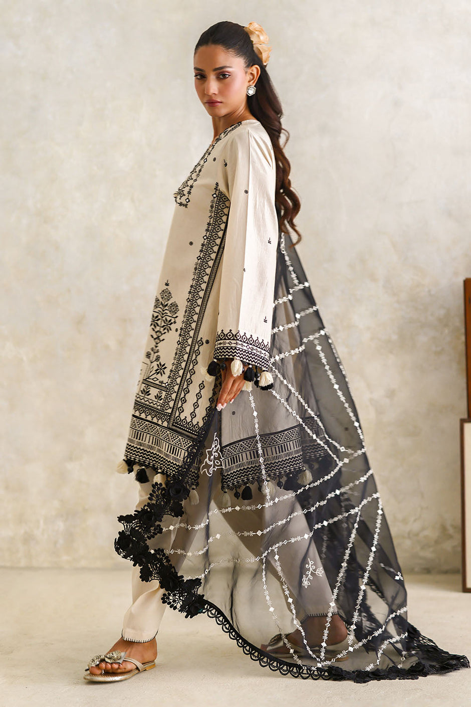 3 Piece Embroidered Lawn Suit with Organza Dupatta and Borders