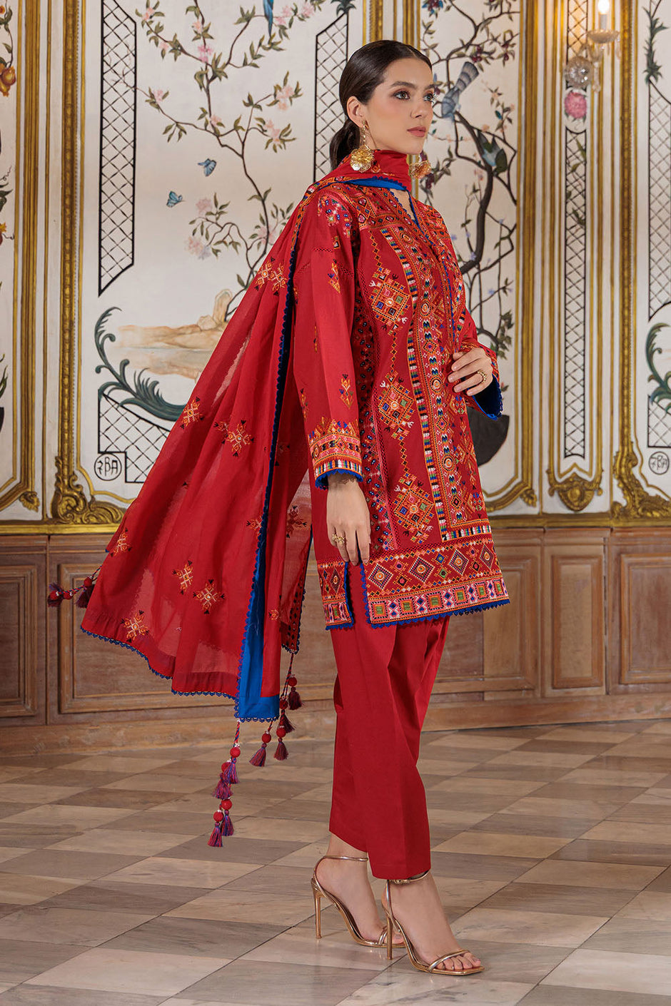 3 Piece Embroidered Lawn Suit with Embroidered Borders