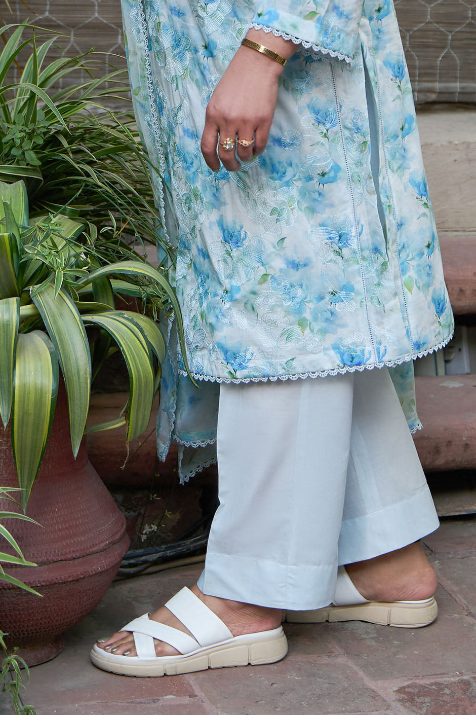 3 Piece Embroidered Printed Lawn Suit with Embroidered Printed Chiffon Dupatta