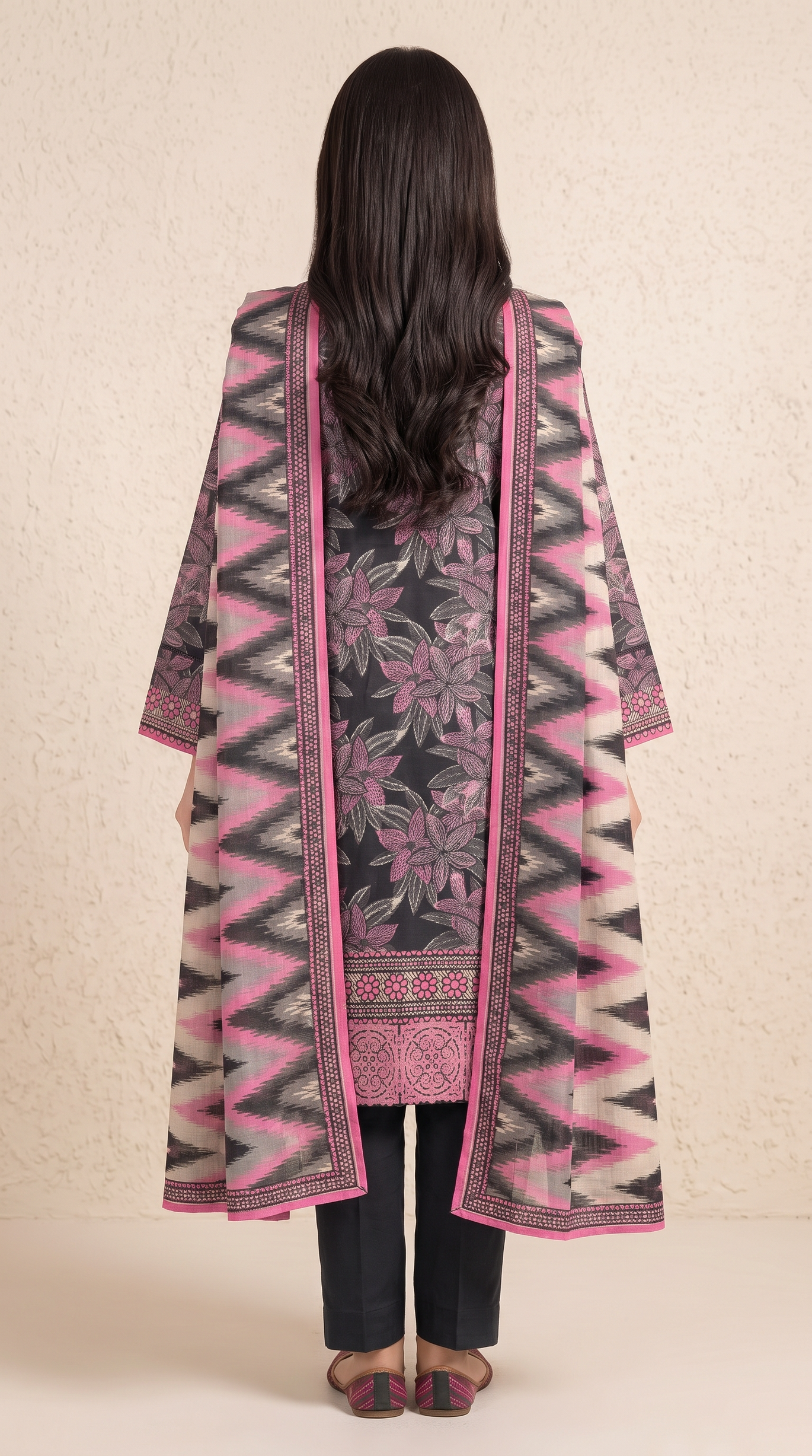 3Pc Embroidered Suit