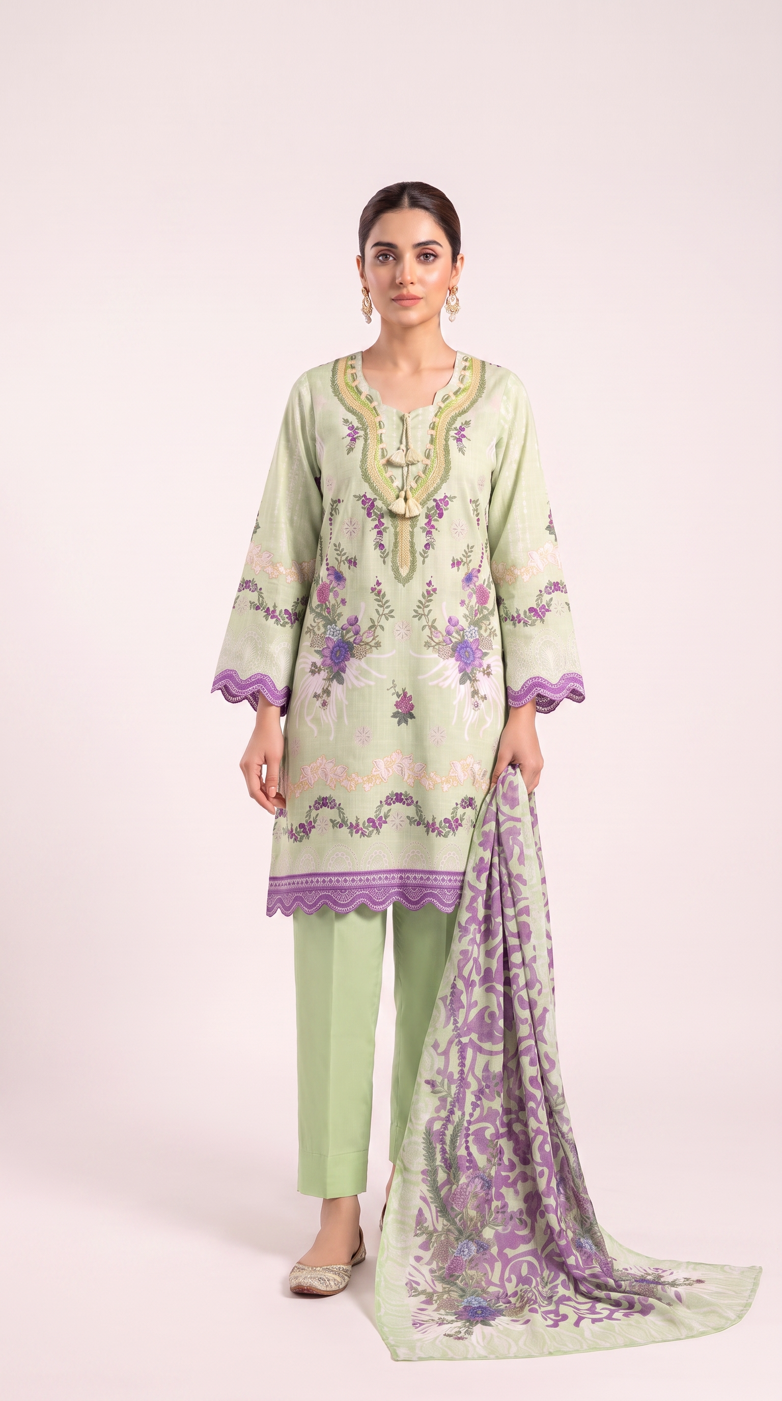 3Pc Embroidered Suit