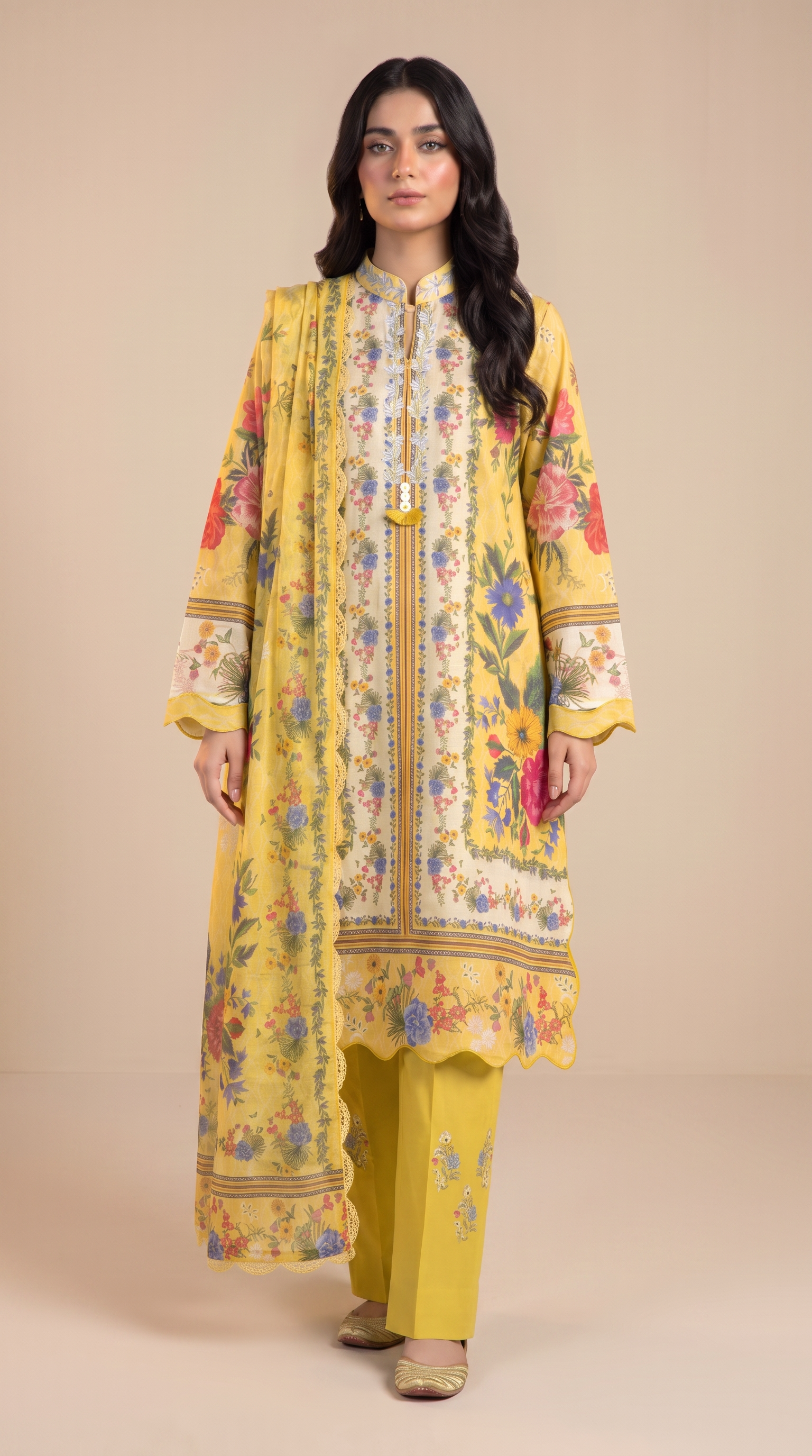 3Pc Embroidered Suit