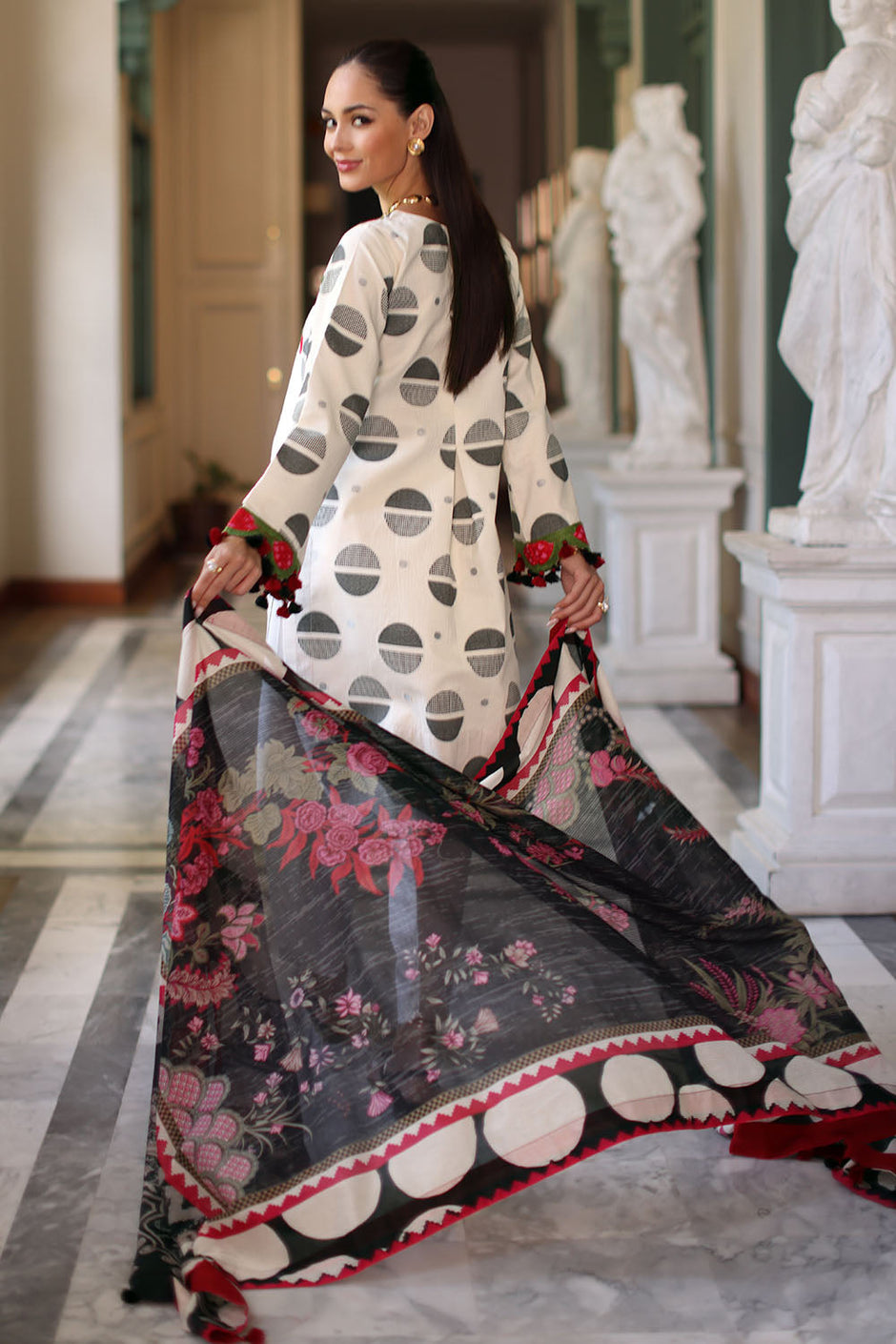 3 Piece Embroidered Jacquard Suit
