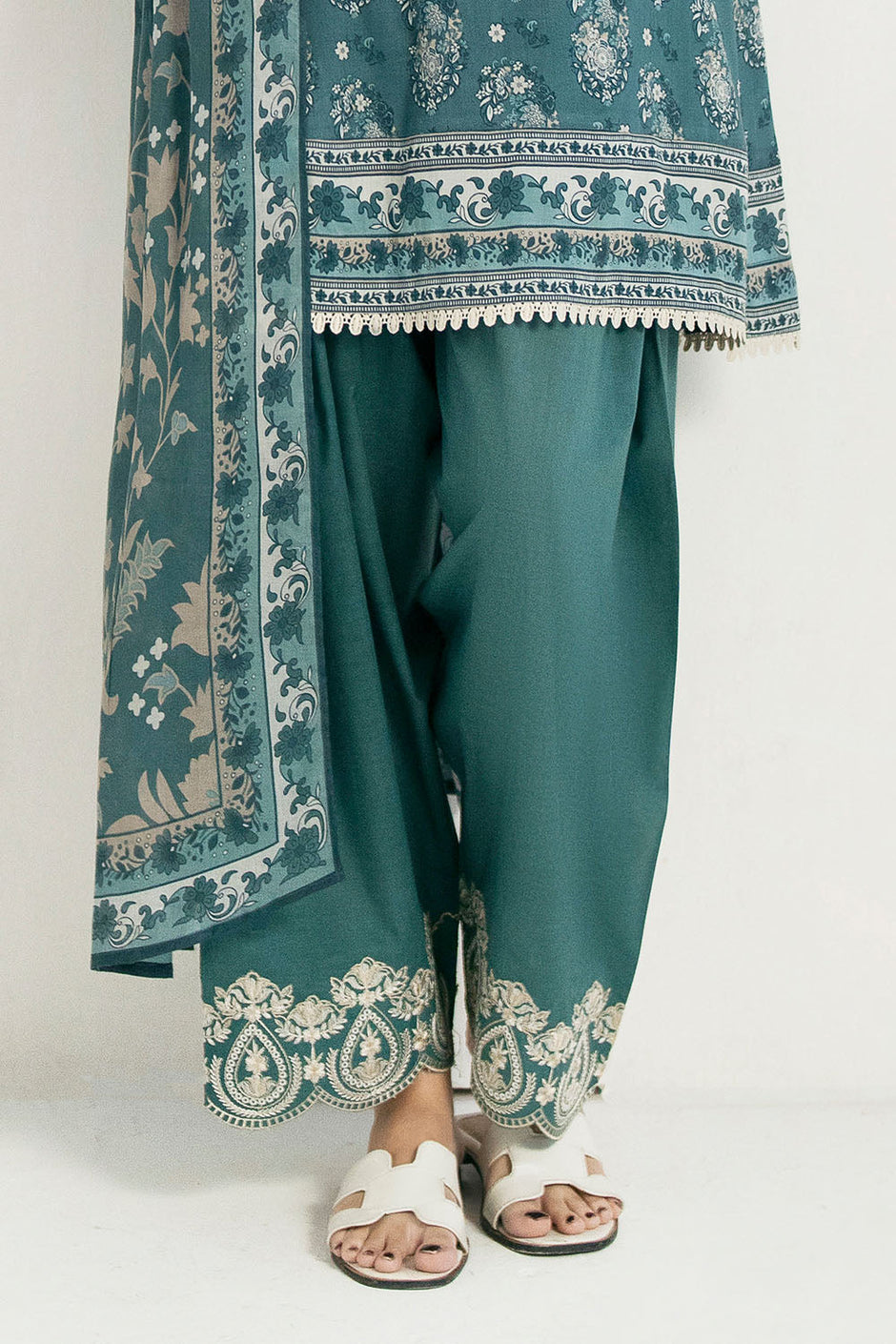 3 Piece Printed Lawn Suit with Embroidered Trouser Border
