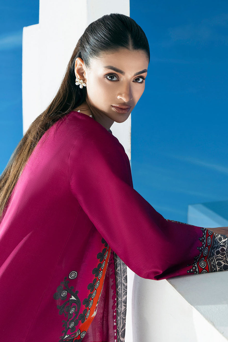 3 Piece Printed Lawn Suit with Embroidered Organza Neckline