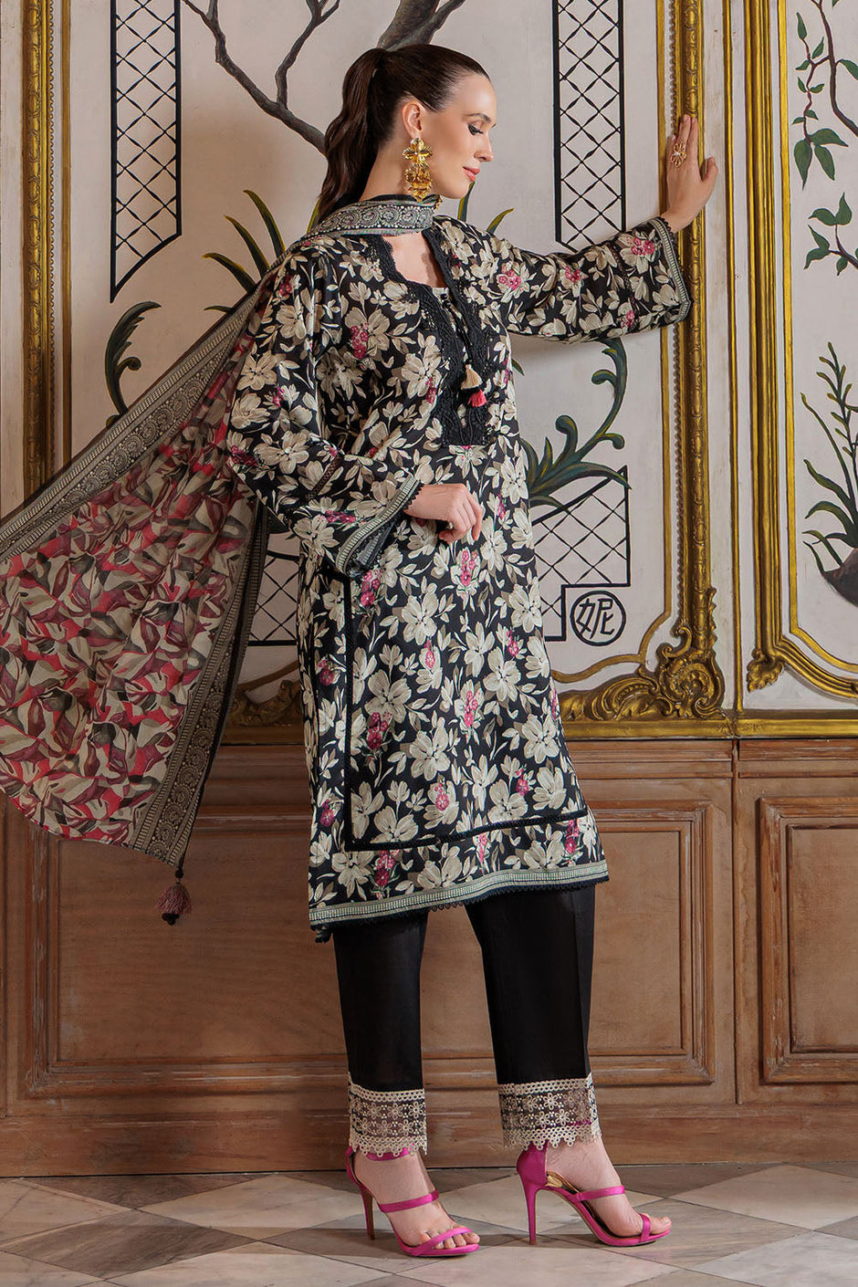 3 Piece Printed Lawn Suit with Embroidered Trouser Border