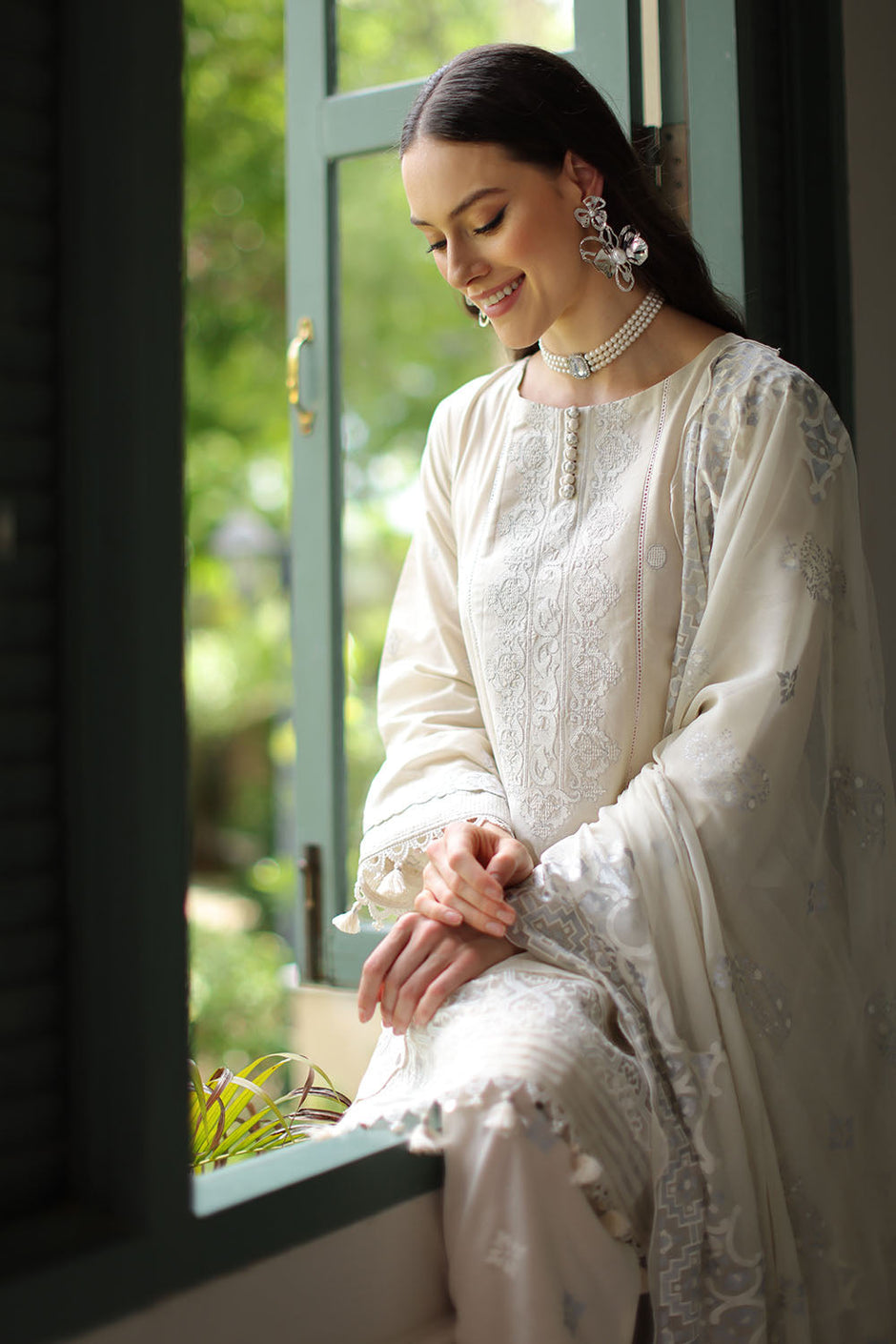 3 Piece Embroidered Lawn Suit with Chiffon Dupatta