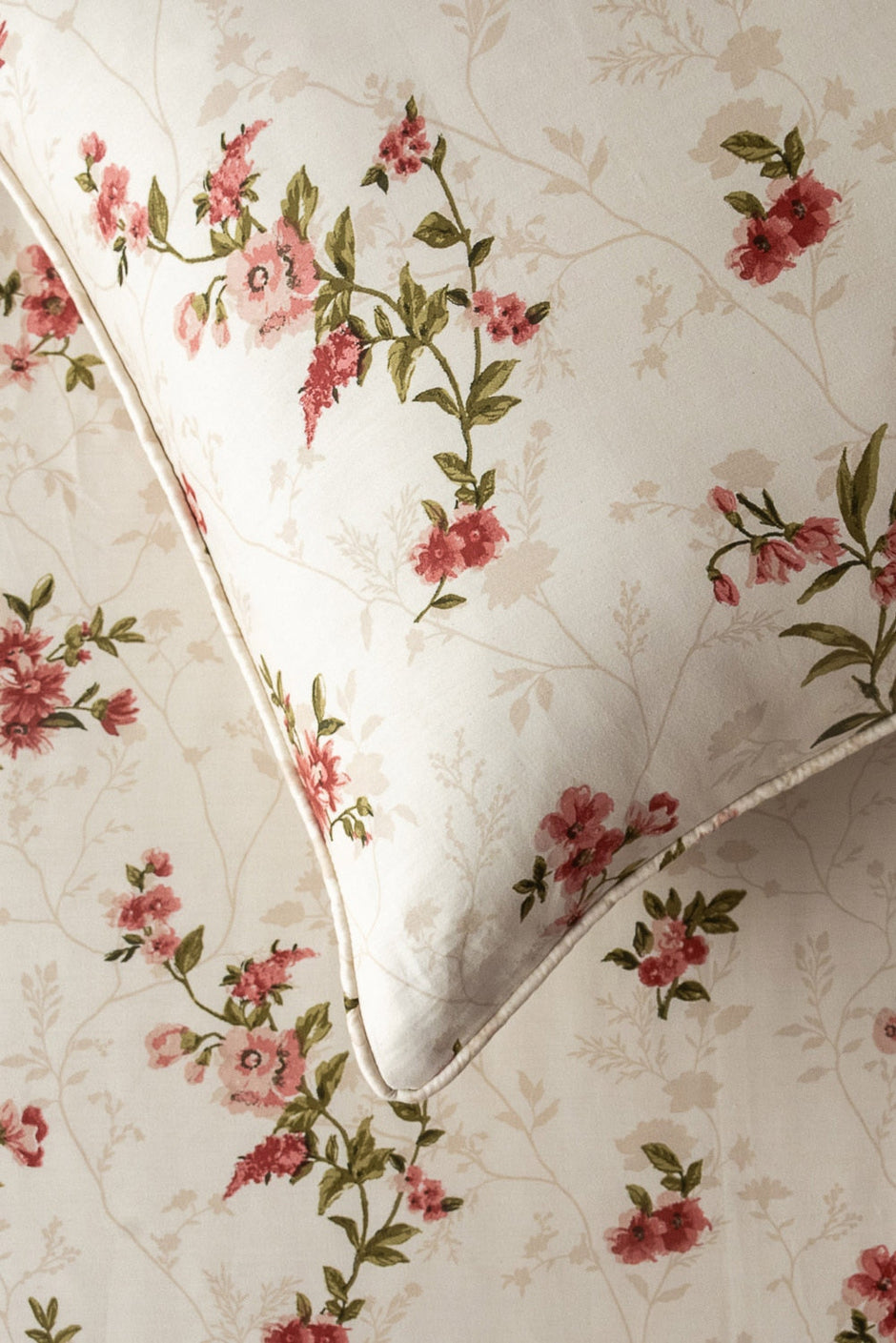 Sada Bahar T-200 Bed Sheet Set