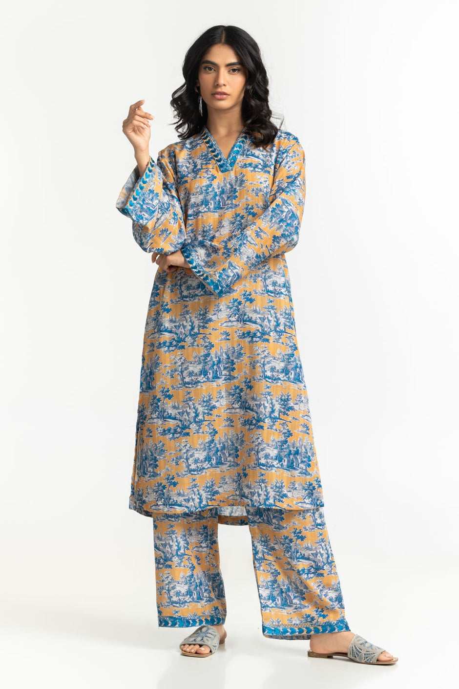 Textured Dobby Printed  Shirt With Embroidered IPS-44712